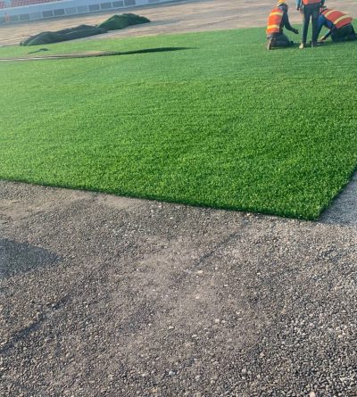 instalacion y mantenimiento de pasto sintetico10